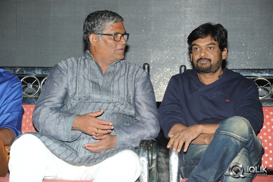 Ali-Baba-Okkade-Donga-Movie-Platinum-Disc-Function